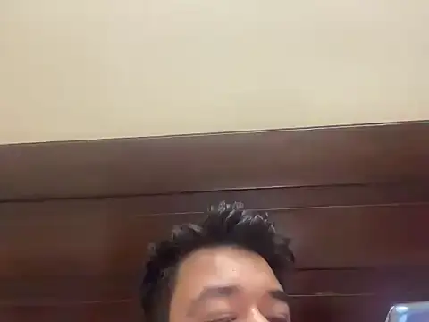 Snapshot of coolboy6566 chatting on October 29, 6:37 am coolboy6566 online show from October 29, 6:37 am