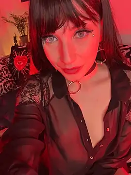 Sofia Poly online show from November 11, 11:49 pm