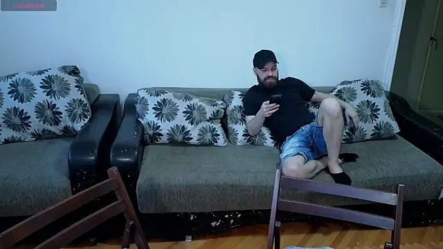 JohnnyStepBro online show from July 13, 5:05 pm