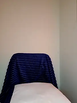 Snapshot of FoxRineHelen chatting on March 20, 11:16 am FoxRineHelen online show from March 20, 11:16 am