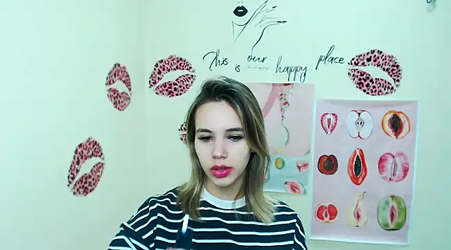 Snapshot of _StAcY chatting on December 8, 7:37 am StAcY online show from December 8, 7:37 am
