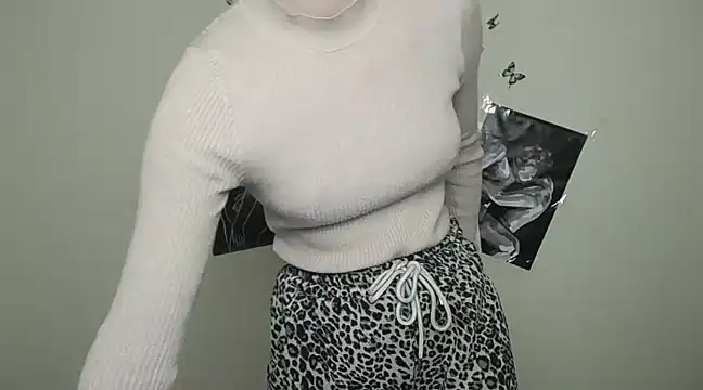 Snapshot of _StAcY chatting on February 4, 1:16 pm StAcY online show from February 4, 1:16 pm