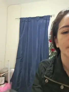 Snapshot of Hanny_24 chatting on December 15, 12:20 pm Hanny 24 online show from December 15, 12:20 pm