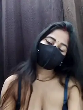 Snapshot of Lalisa_sexy chatting on April 22, 10:33 pm Lalisa sexy online show from April 22, 10:33 pm