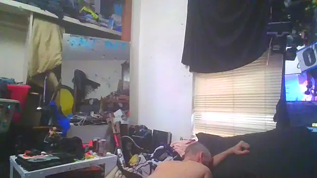 Snapshot of slinginbigD chatting on February 7, 2:58 pm slinginbigD online show from February 7, 2:58 pm