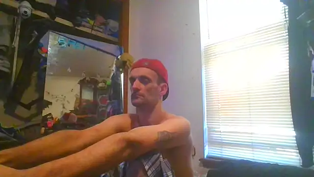 Snapshot of slinginbigD chatting on February 13, 8:45 pm slinginbigD online show from February 13, 8:45 pm