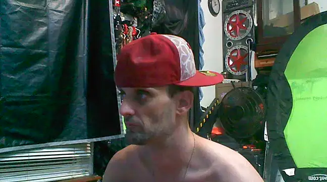 Snapshot of slinginbigD chatting on March 3, 5:53 am slinginbigD online show from March 3, 5:53 am