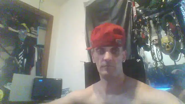 Snapshot of slinginbigD chatting on March 22, 2:58 pm slinginbigD online show from March 22, 2:58 pm