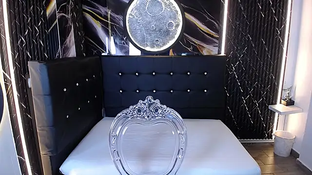 Snapshot of Bruja__Scarlata chatting on October 27, 10:08 am Bruja Scarlata online show from October 27, 10:08 am