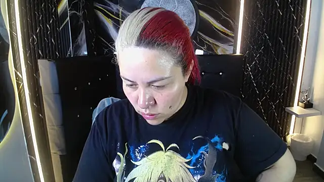 Snapshot of Bruja__Scarlata chatting on November 4, 10:03 am Bruja Scarlata online show from November 4, 10:03 am