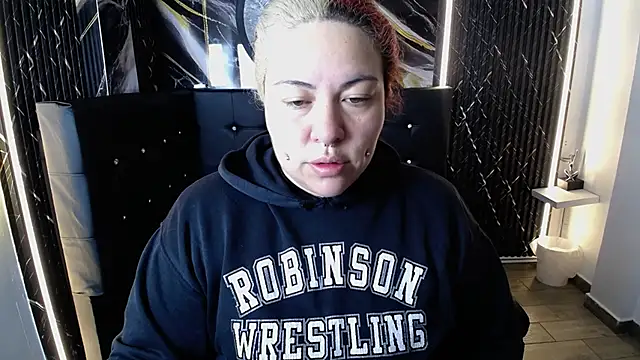 Snapshot of Bruja__Scarlata chatting on November 5, 10:04 am Bruja Scarlata online show from November 5, 10:04 am