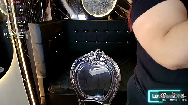 Snapshot of Bruja__Scarlata chatting on November 17, 10:10 am Bruja Scarlata online show from November 17, 10:10 am