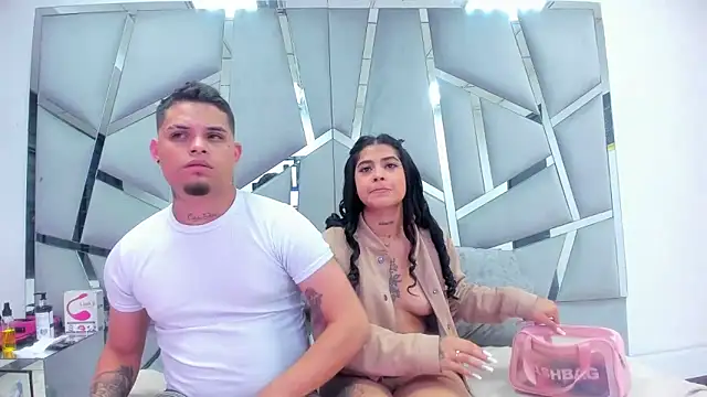 MelissaAndZeuss online show from December 2, 8:09 am