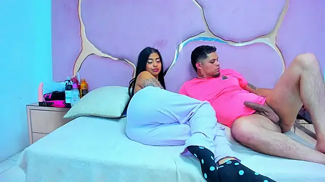 MelissaAndZeuss online show from December 23, 6:44 am