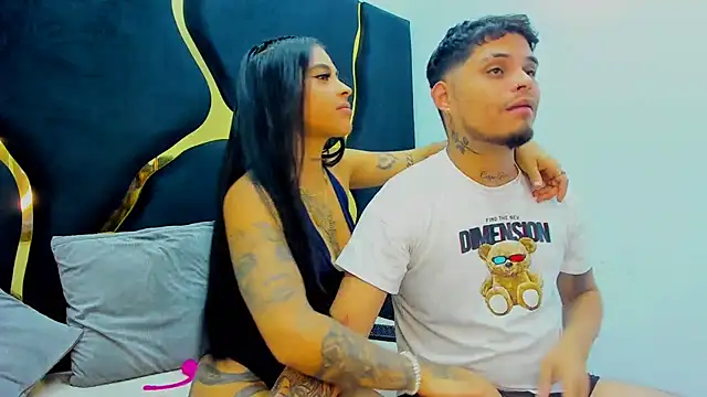 MelissaAndZeuss online show from February 22, 4:18 am