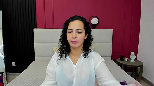 Linda Insatiable online show from October 18, 1:41 am