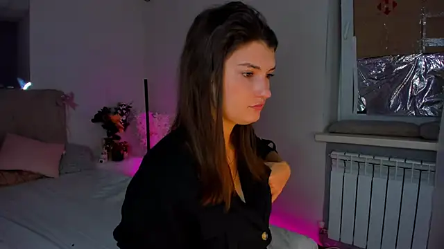 Laura Leee online show from January 9, 6:06 am