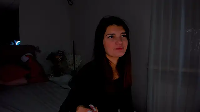 Laura Leee online show from January 17, 6:15 am