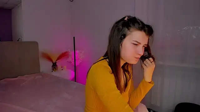 Laura Leee online show from January 28, 10:23 am