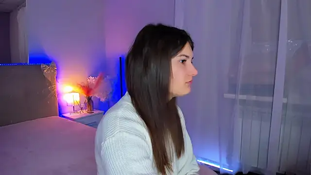 Laura Leee online show from February 21, 6:14 am