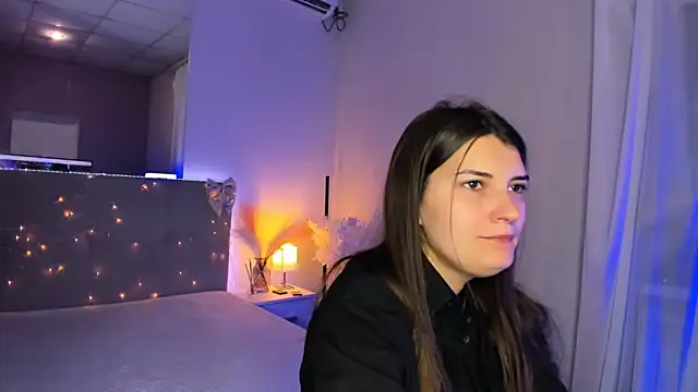 Laura Leee online show from July 8, 5:01 am