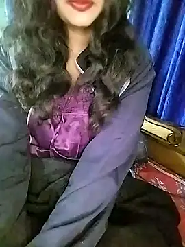 Miss-Siyaa online show from December 13, 6:49 pm