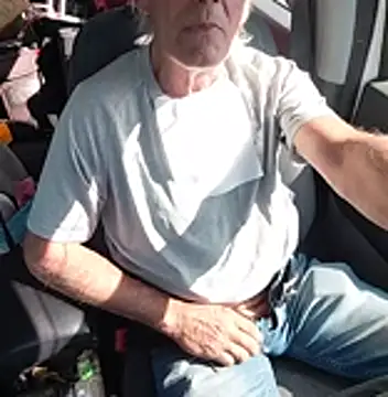 vanscr1 online show from April 9, 3:17 pm