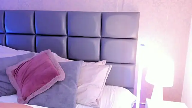 SpicySugar  online show from March 22, 8:01 pm