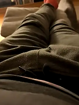 Snapshot of OdinWolf1990 chatting on January 21, 7:39 pm OdinWolf1990 online show from January 21, 7:39 pm