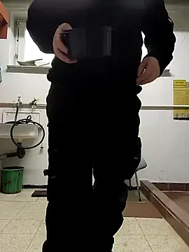 Snapshot of OdinWolf1990 chatting on February 10, 11:15 am OdinWolf1990 online show from February 10, 11:15 am