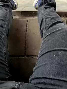 Snapshot of OdinWolf1990 chatting on November 19, 9:53 am OdinWolf1990 online show from November 19, 9:53 am