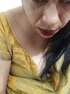 Snapshot of Urmila_bhabhii chatting on May 30, 3:47 am Urmila bhabhii online show from May 30, 3:47 am