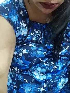 Snapshot of Urmila_bhabhii chatting on June 1, 3:41 am Urmila bhabhii online show from June 1, 3:41 am