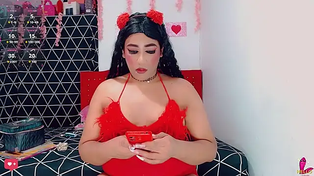 Snapshot of Milas_we chatting on February 12, 9:10 pm Milas we online show from February 12, 9:10 pm