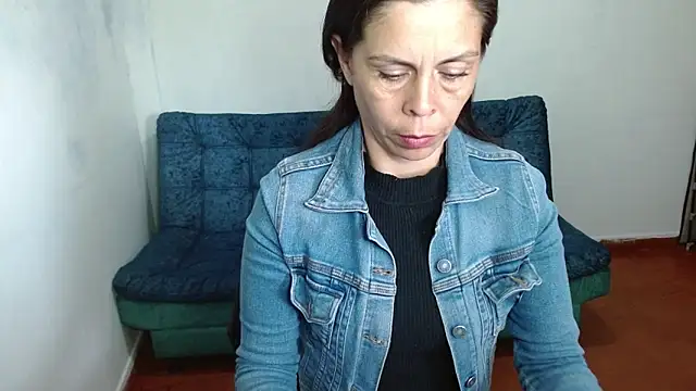 Marilyn xxxx online show from October 3, 6:38 pm