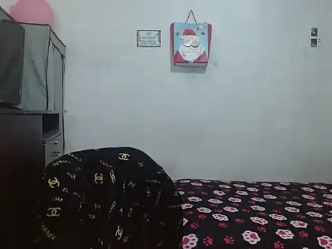 Marilyn xxxx online show from March 4, 7:20 pm