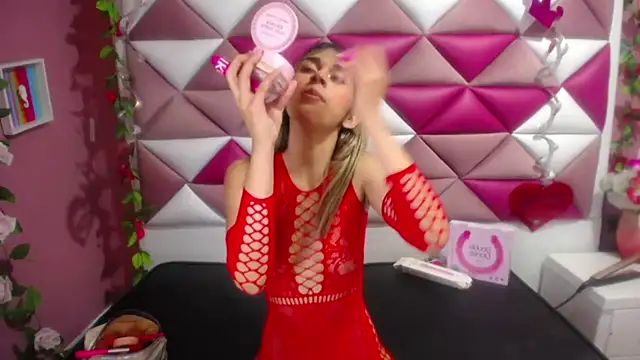 NahomiConnor  online show from January 17, 3:53 pm