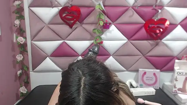 NahomiConnor  online show from February 24, 4:36 pm