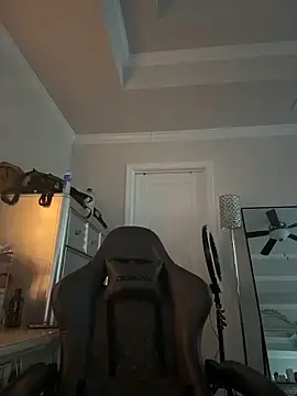 butterflybootyy online show from December 15, 1:04 pm