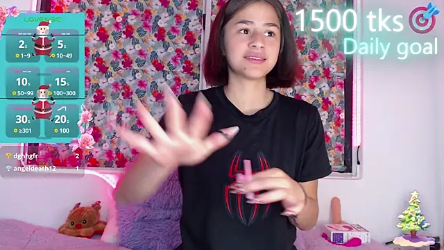 Snapshot of -Gwen- chatting on December 28, 6:06 am -Gwen- online show from December 28, 6:06 am