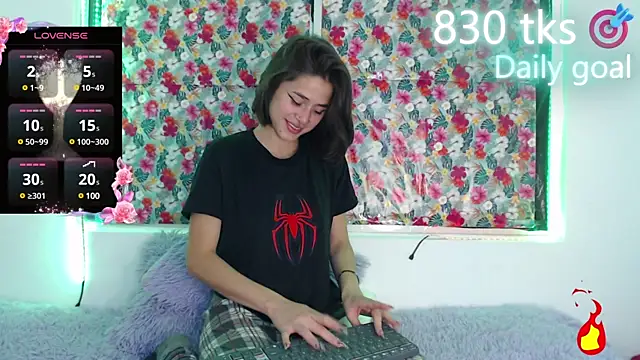 Snapshot of -Gwen- chatting on January 22, 5:16 am -Gwen- online show from January 22, 5:16 am