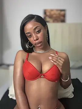 Snapshot of BhadBhad_Kitty chatting on September 18, 11:23 am BhadBhad Kitty online show from September 18, 11:23 am