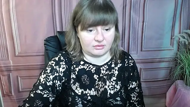 Snapshot of ZannaDreil chatting on September 15, 6:19 pm ZannaDreil online show from September 15, 6:19 pm