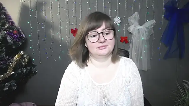 ZannaDreil online show from December 16, 7:19 pm