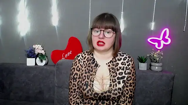 ZannaDreil online show from March 12, 7:42 pm