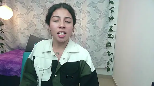 Snapshot of Mya_paris chatting on January 12, 2:03 am Mya paris online show from January 12, 2:03 am