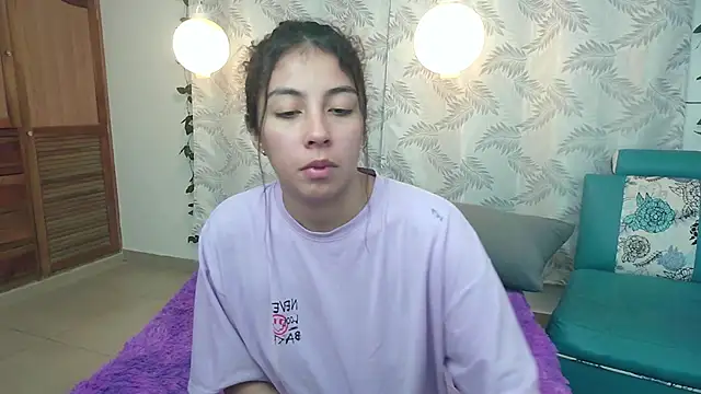 Snapshot of Mya_paris chatting on January 23, 4:52 am Mya paris online show from January 23, 4:52 am