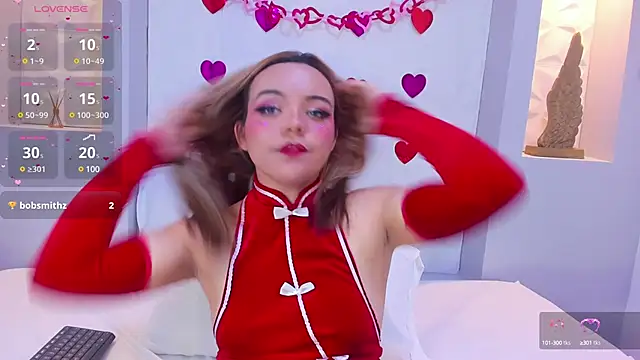Snapshot of EmilyRouss_ chatting on February 13, 10:22 pm EmilyRouss online show from February 13, 10:22 pm