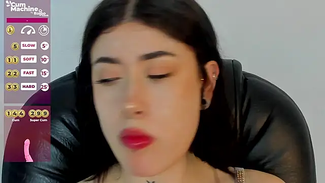 melody suarez online show from January 12, 1:42 am