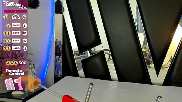 melody suarez online show from February 28, 10:50 pm